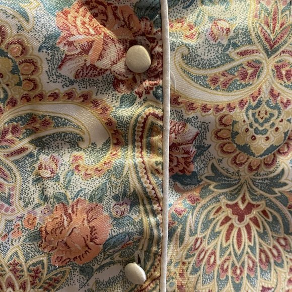 VINTAGE NICOLE CLASSICS -- Satin-Feel Pajama Top, Front Closure, Lined - Picture 12 of 15